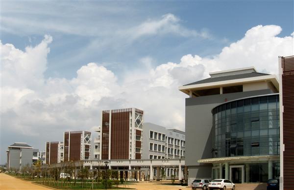 云南中醫學院_教學樓群